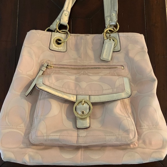 Coach shoulder tote - Picture 1 of 3